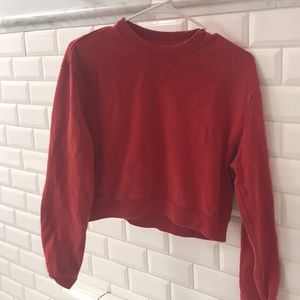 Cropped red shirt